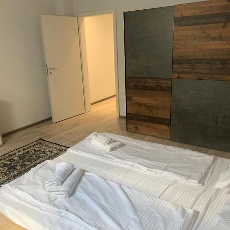 Laur Residence ティミショアラ エクステリア 写真