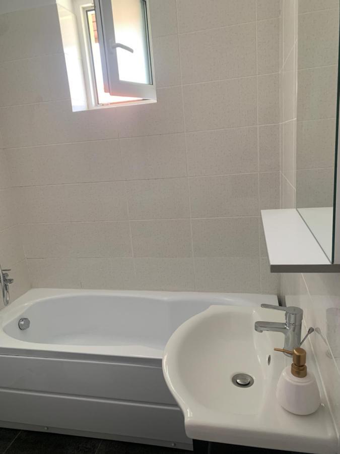 Laur Residence ティミショアラ エクステリア 写真